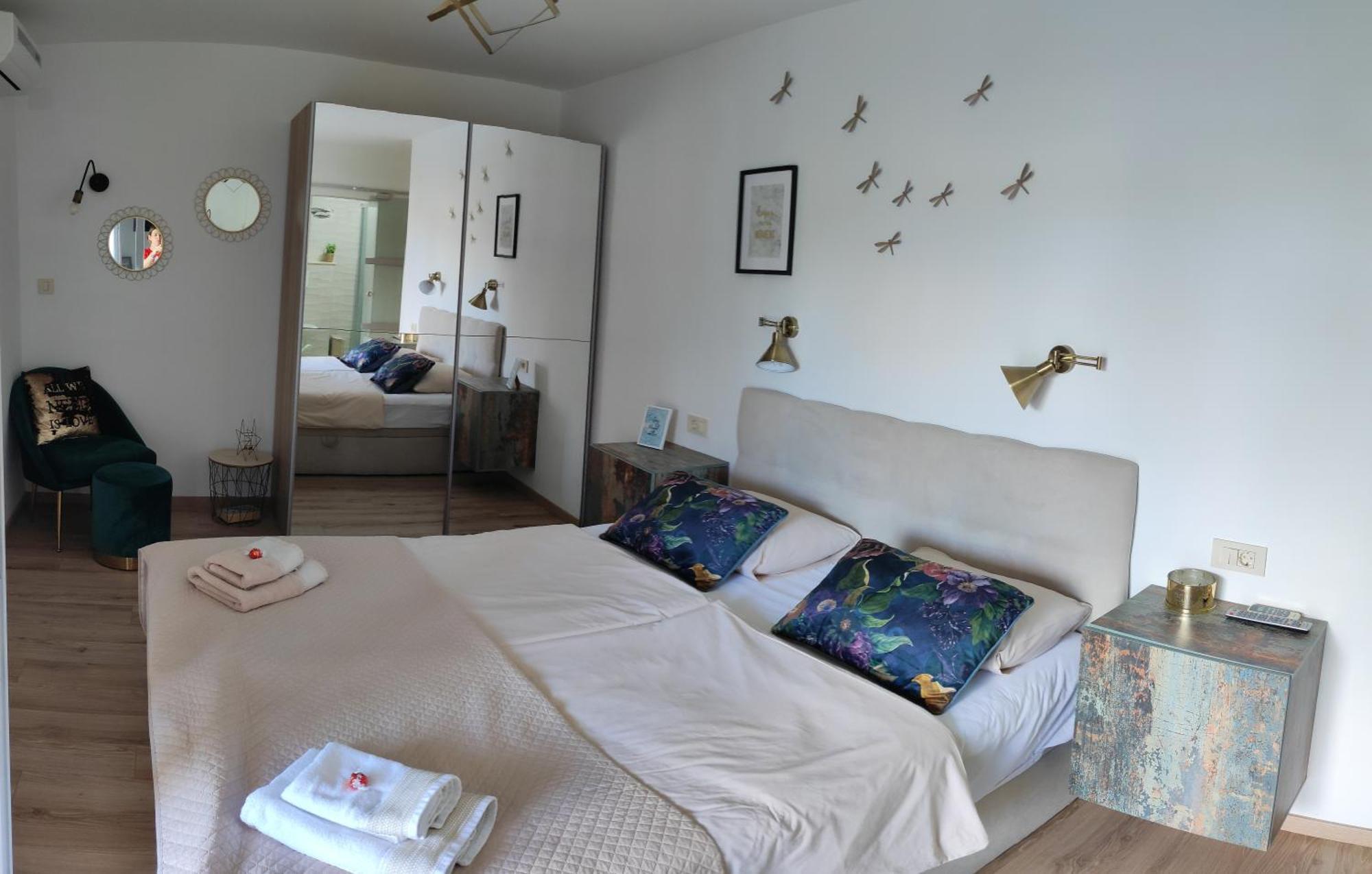 Riviera Rooms And Apartments Palit Eksteriør bilde